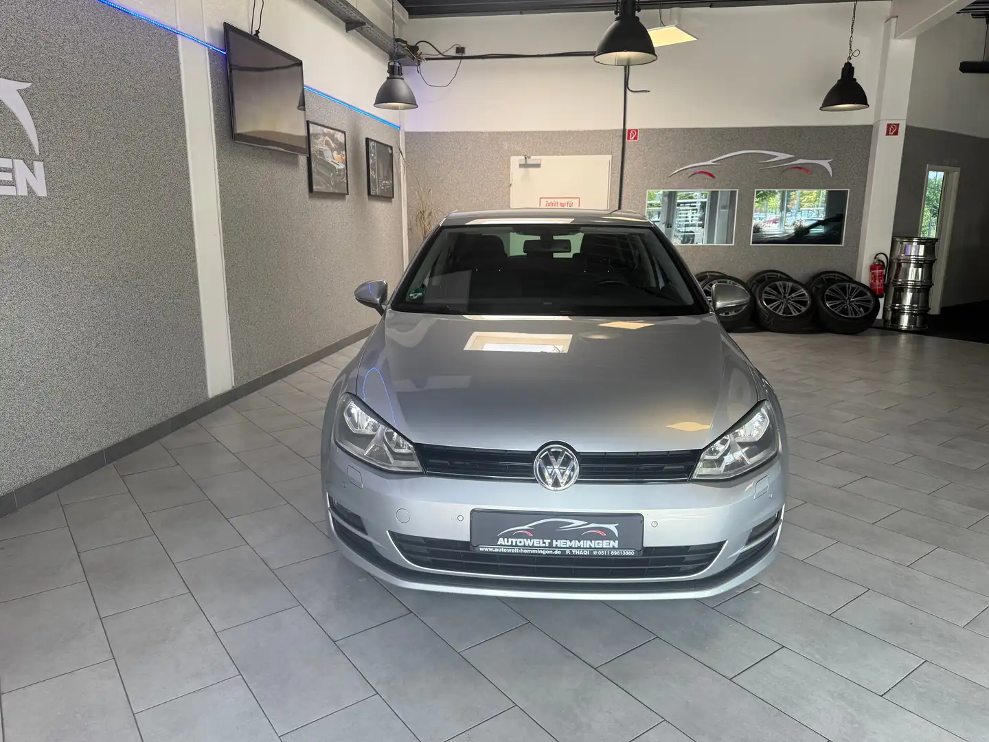 Volkswagen Golf 1.4 Comfortline*12M.Garantie*Finanzierung* Gris - 2