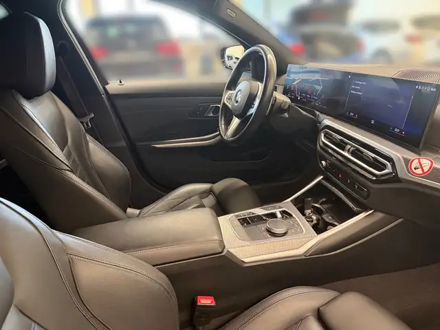 BMW 3 Series view 13