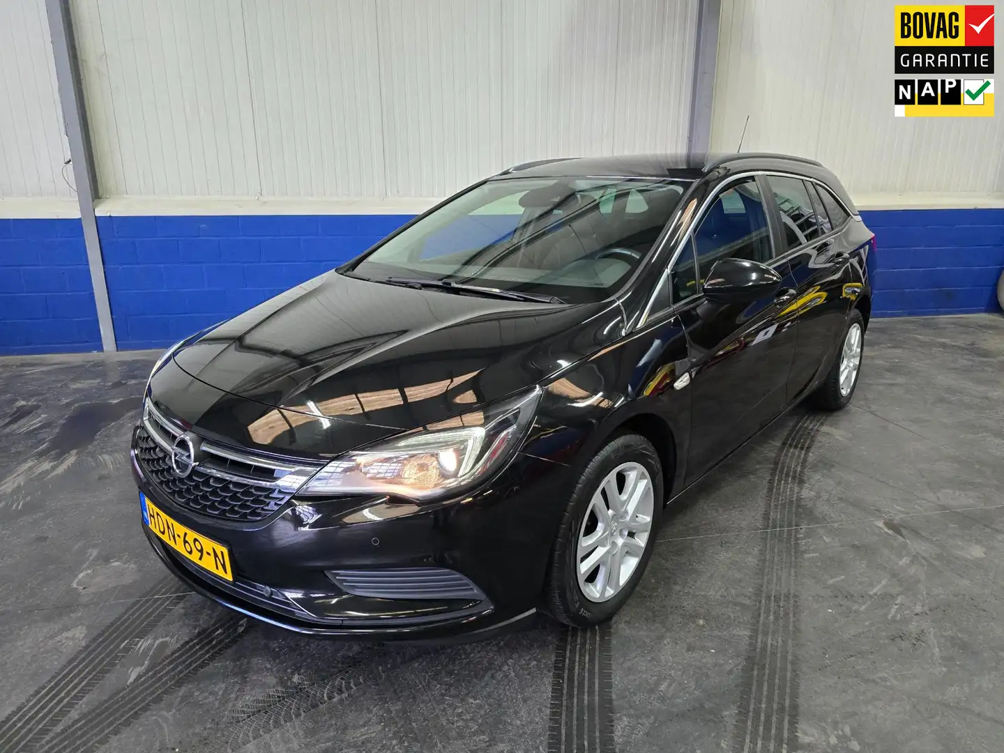 Opel Astra Sports Tourer 1.0 Turbo Business Executive Nero - 1