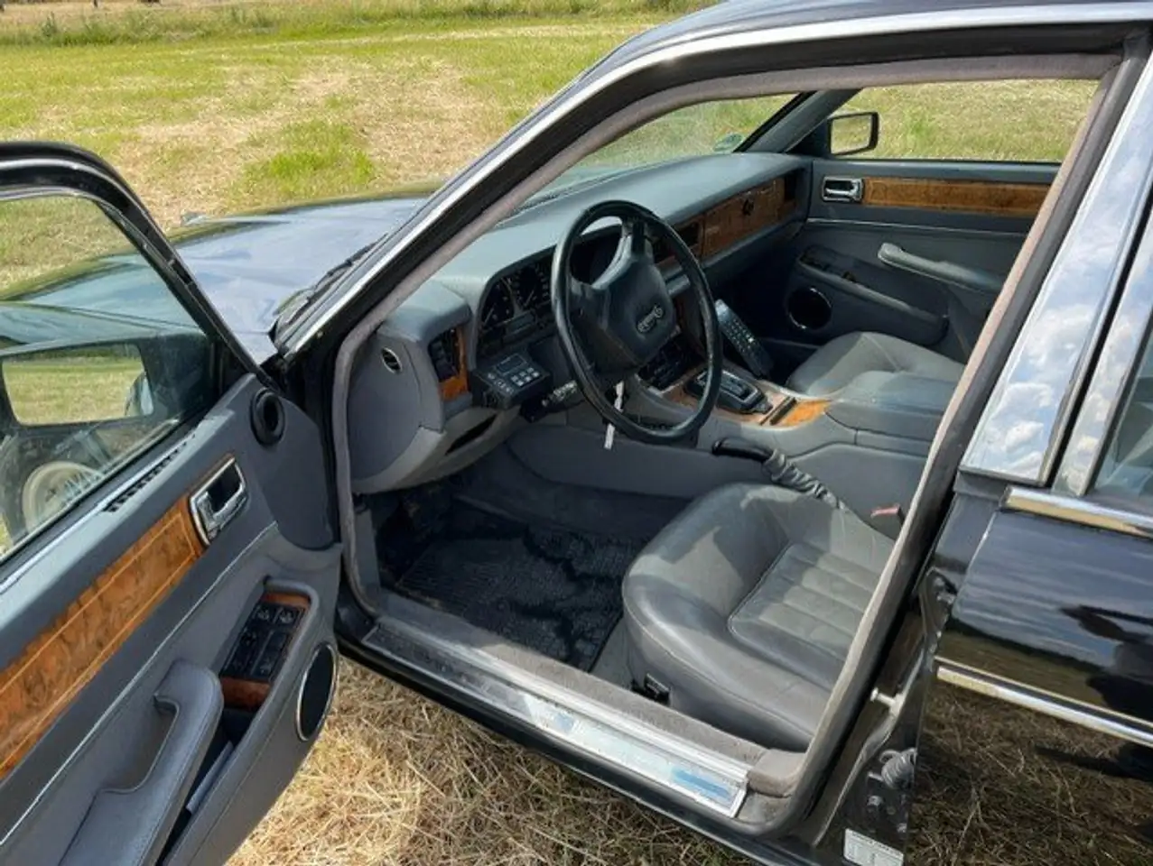 Jaguar XJ40 Daimler Six 4.0, foto 10