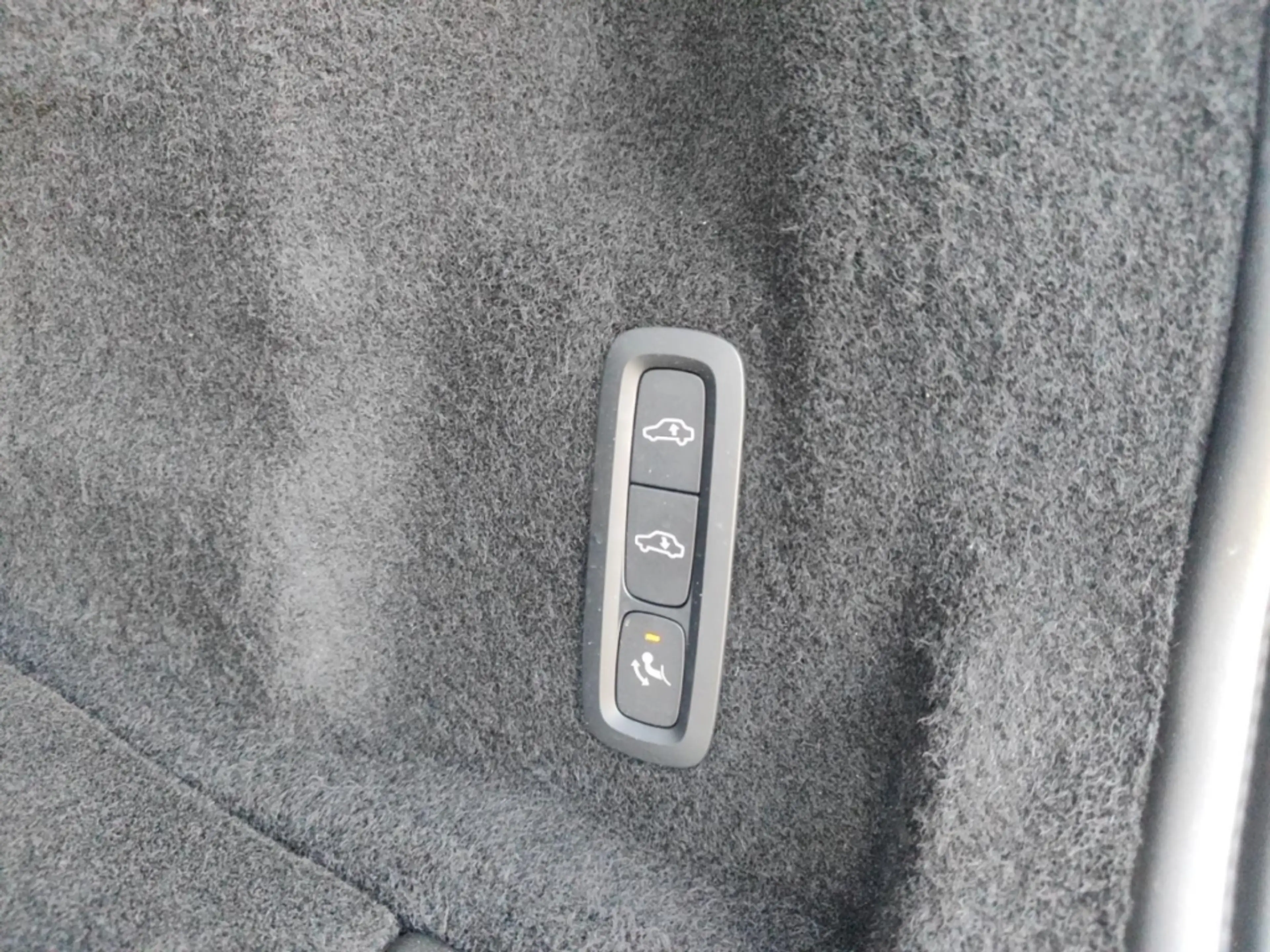 Volvo XC60 T6 Plus Dark Plug-In Hybrid AWD HUD AD StandHZG AH — photo 15
