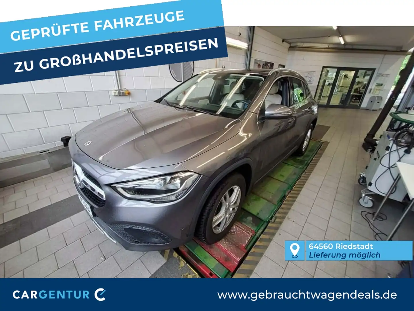 Mercedes-Benz GLA 200 d Progressive Key Lane Navi AUT Klima siva - 1