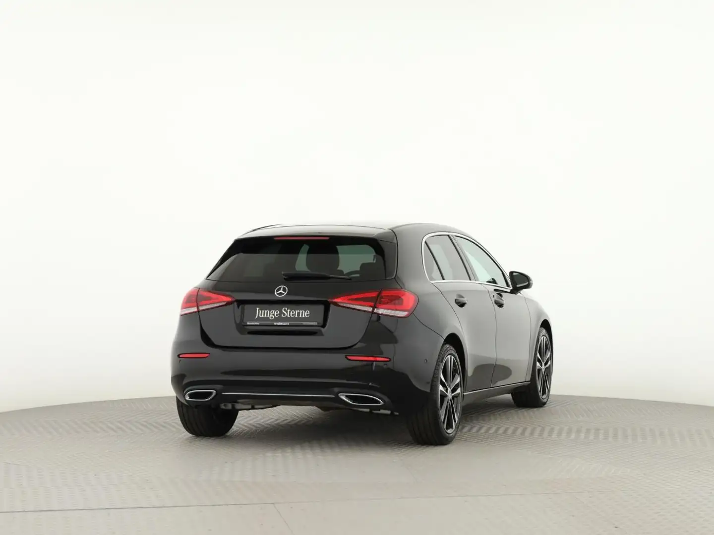 Mercedes-Benz A 180 Navi*PTS*Rückfahrkamera*SpurH*LED*SHZ*MBUX Noir - 2