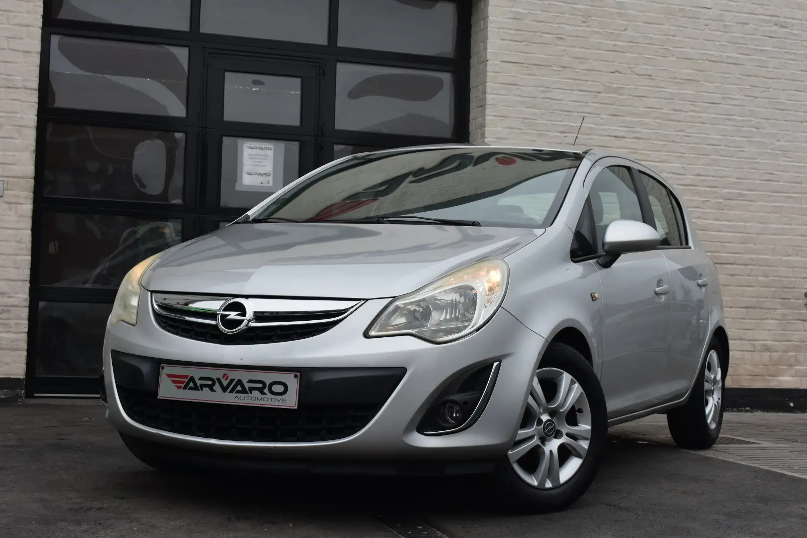 Opel Corsa 1.2i Satellite / Cruise / Airco / 97Dkm / Garantie Argent - 2