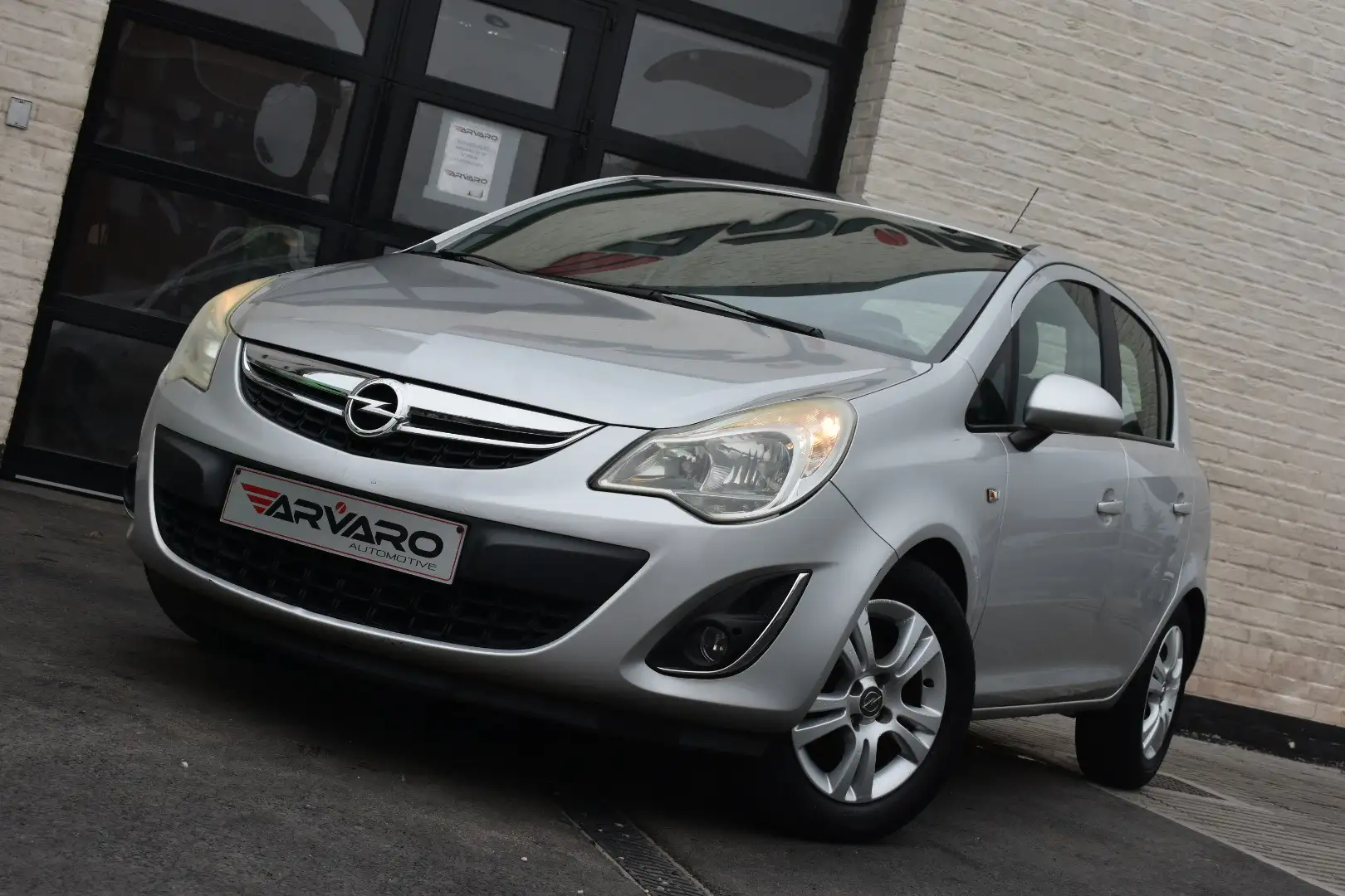 Opel Corsa 1.2i Satellite / Cruise / Airco / 97Dkm / Garantie Argent - 1