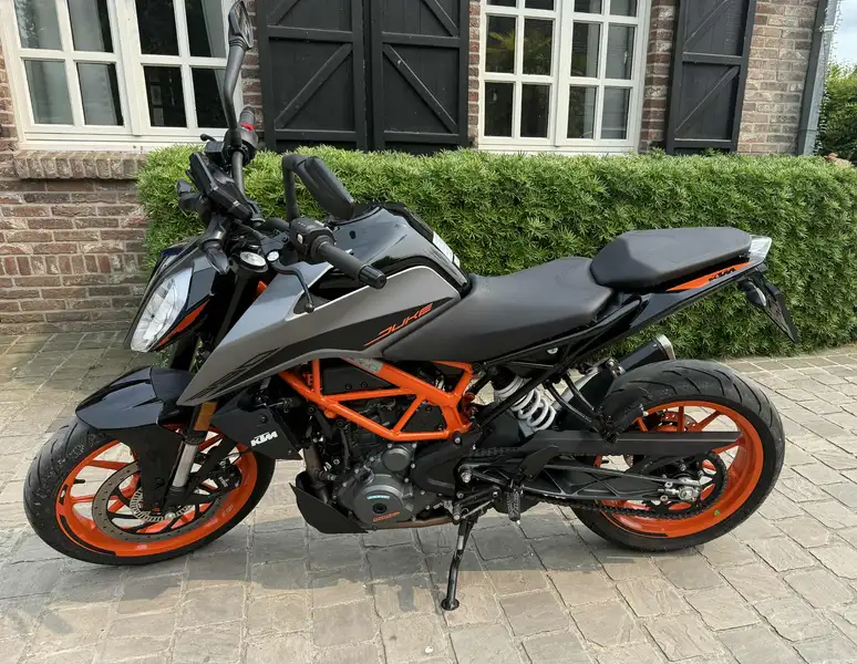KTM 390 DUKE