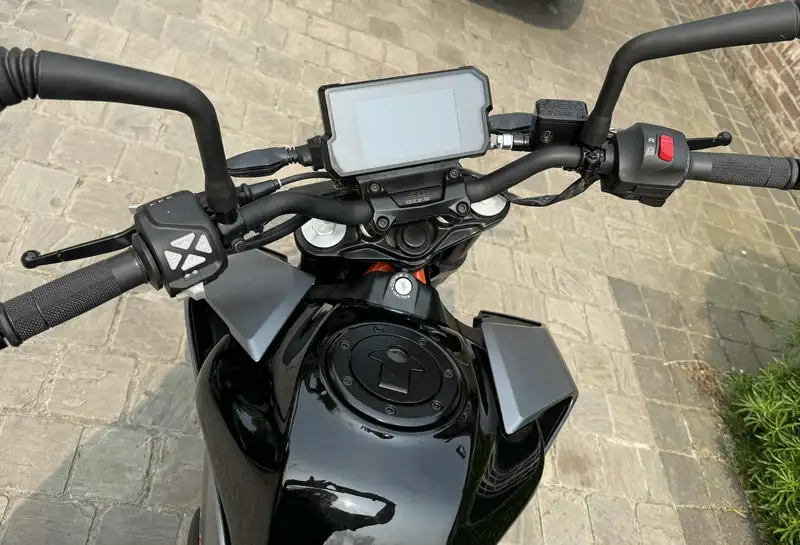 KTM 390 DUKE - foto 4