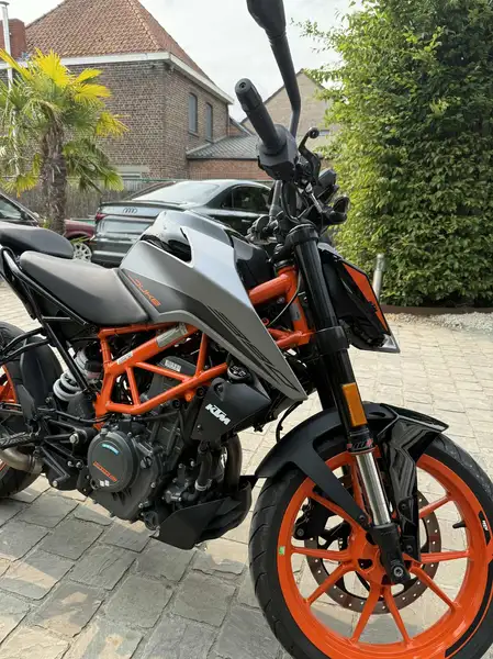 KTM 390 DUKE - foto 2