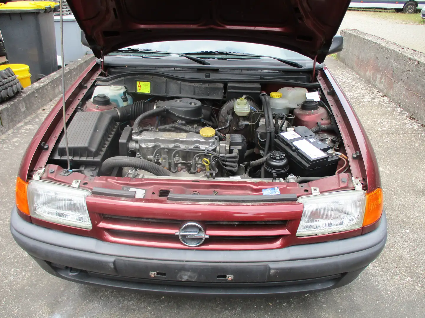 Opel Astra GLS Rouge - 2