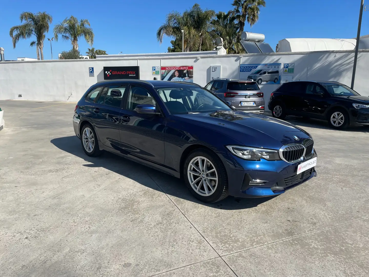 BMW 318 318d Touring Business Advantage auto,Km Certificat Bleu - 2