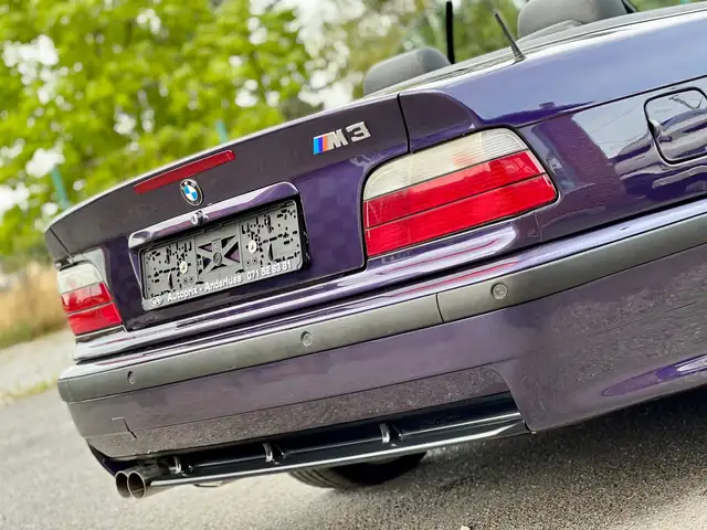BMW M3 view 9