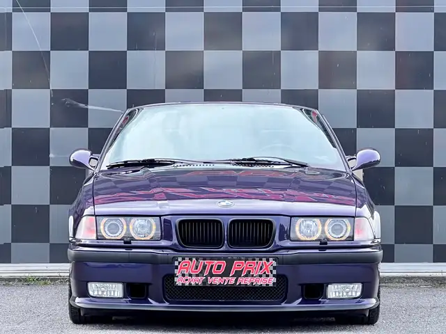 BMW M3 view 2