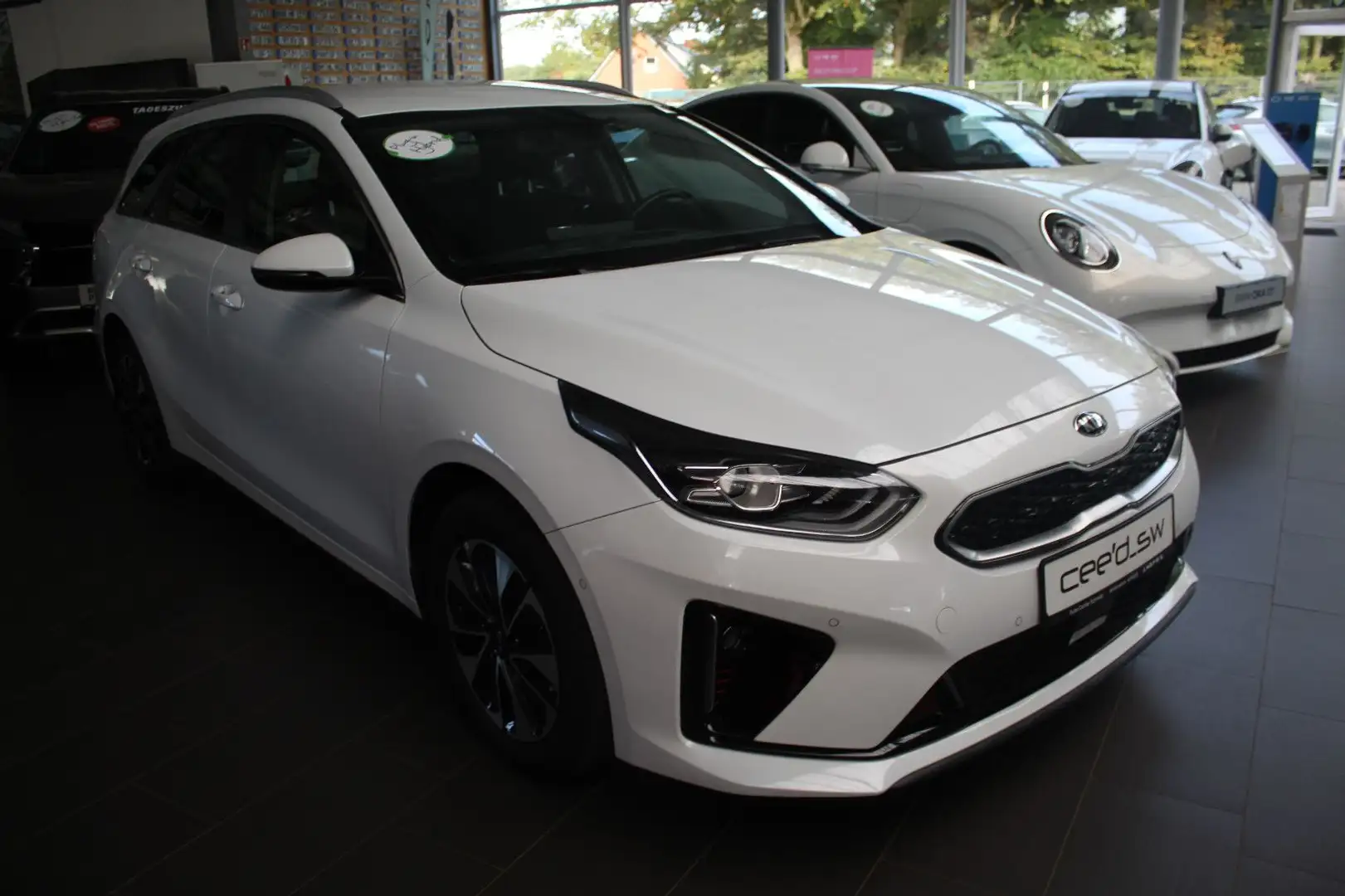 Kia Ceed SW / cee'd SW Ceed Sportswagon Plug-in Hybrid Spirit Blanc - 1