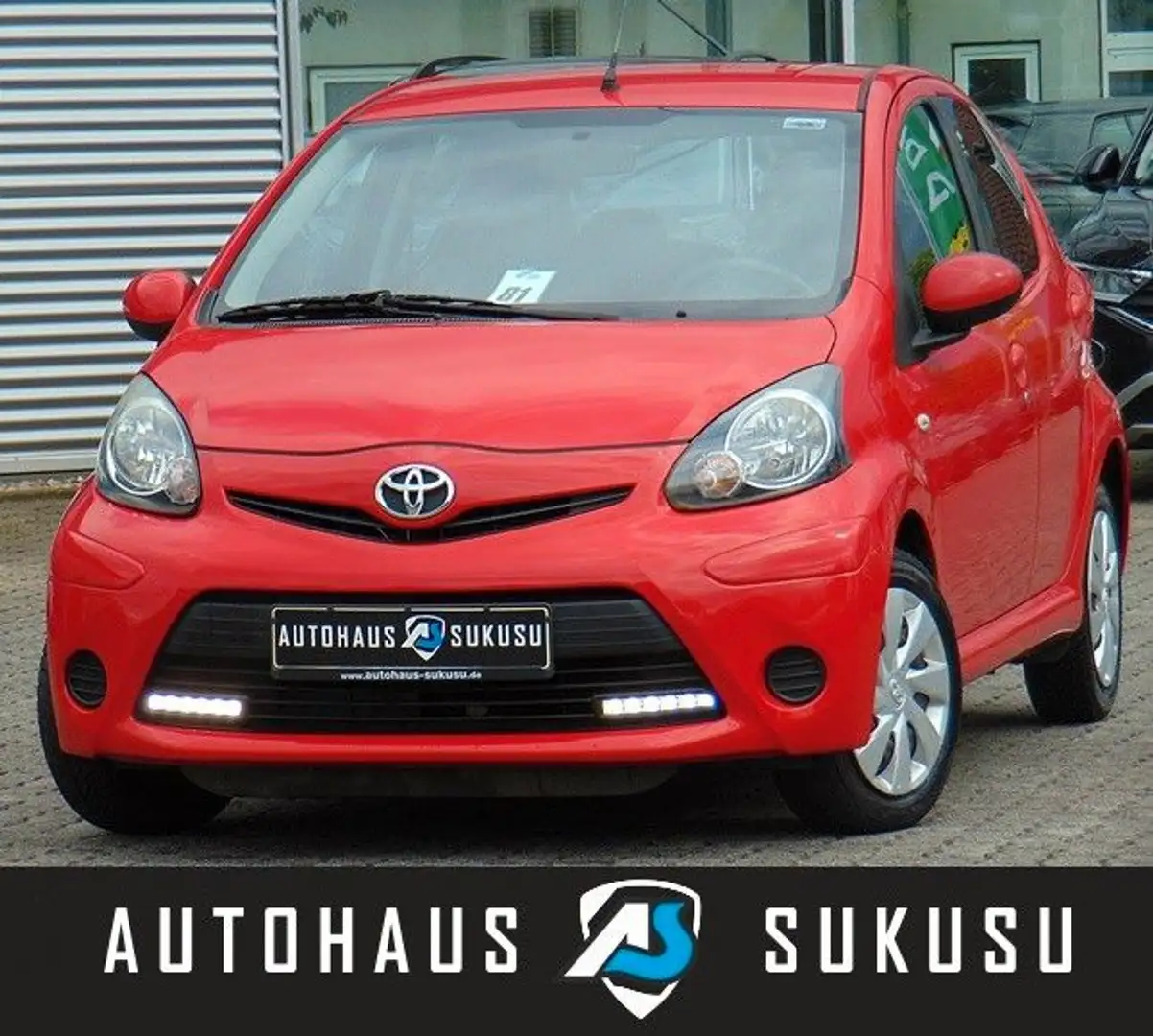 Toyota Aygo 1.0 Cool Roşu - 1