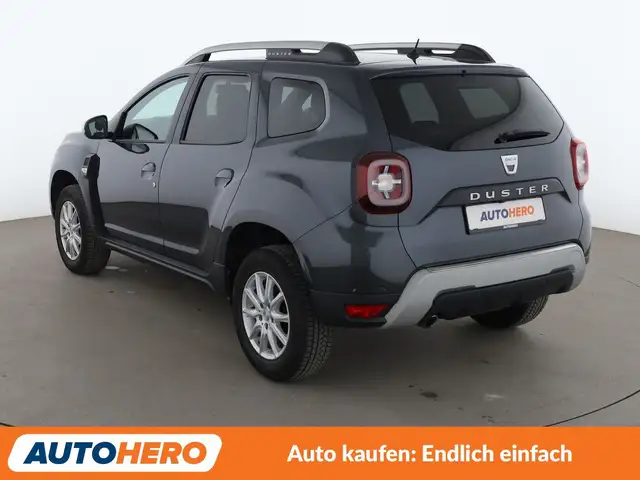 Dacia Duster view 4