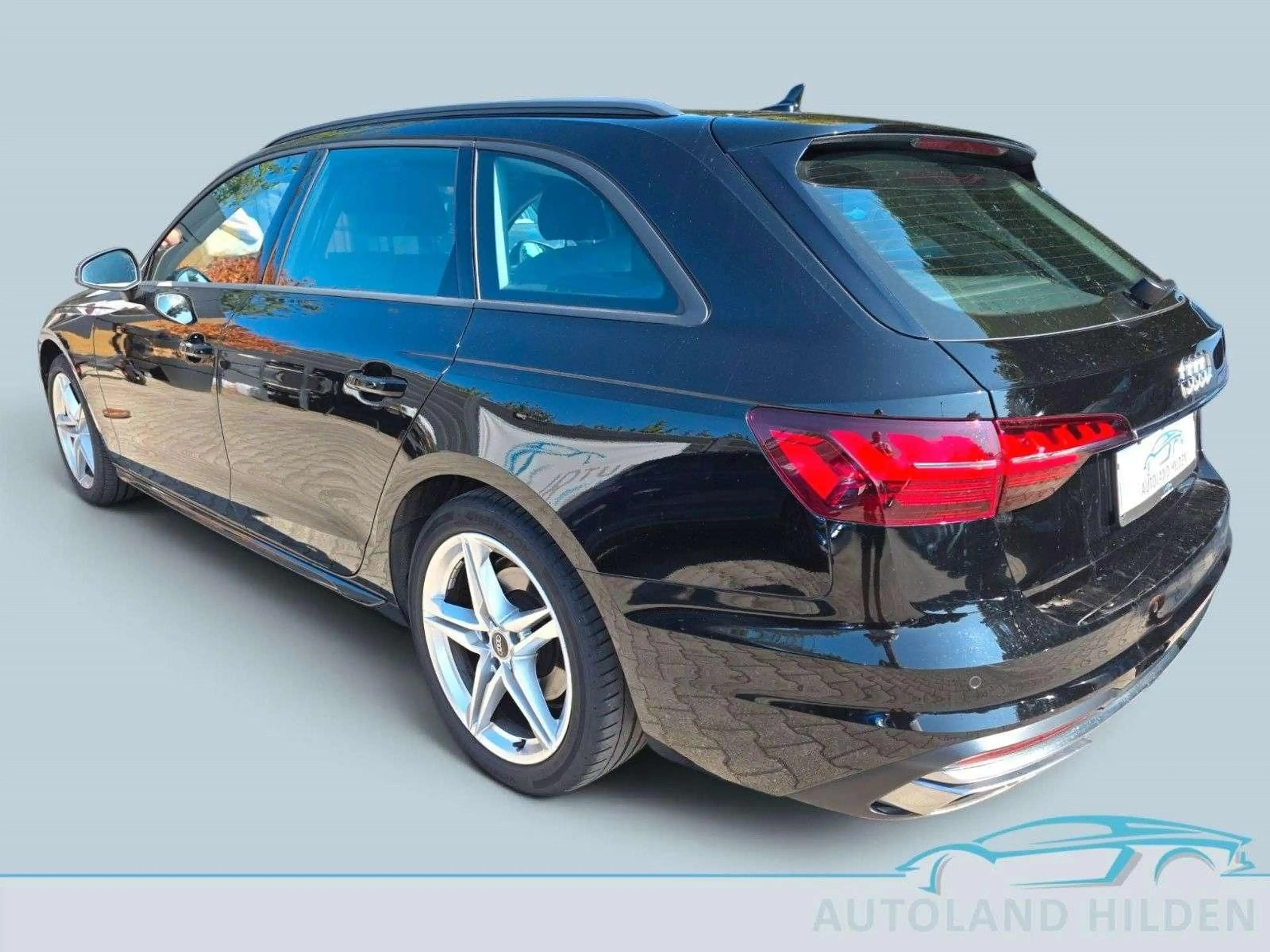 Audi A4 Avant 40 TDI/HUD/LED/AHK/Kamera/Leder/1 Hand — photo 4