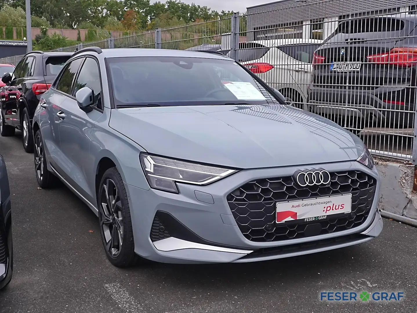 Audi A3 30 TFSI ACC+Parken/AHK/Standh/SONOS Grau - 2