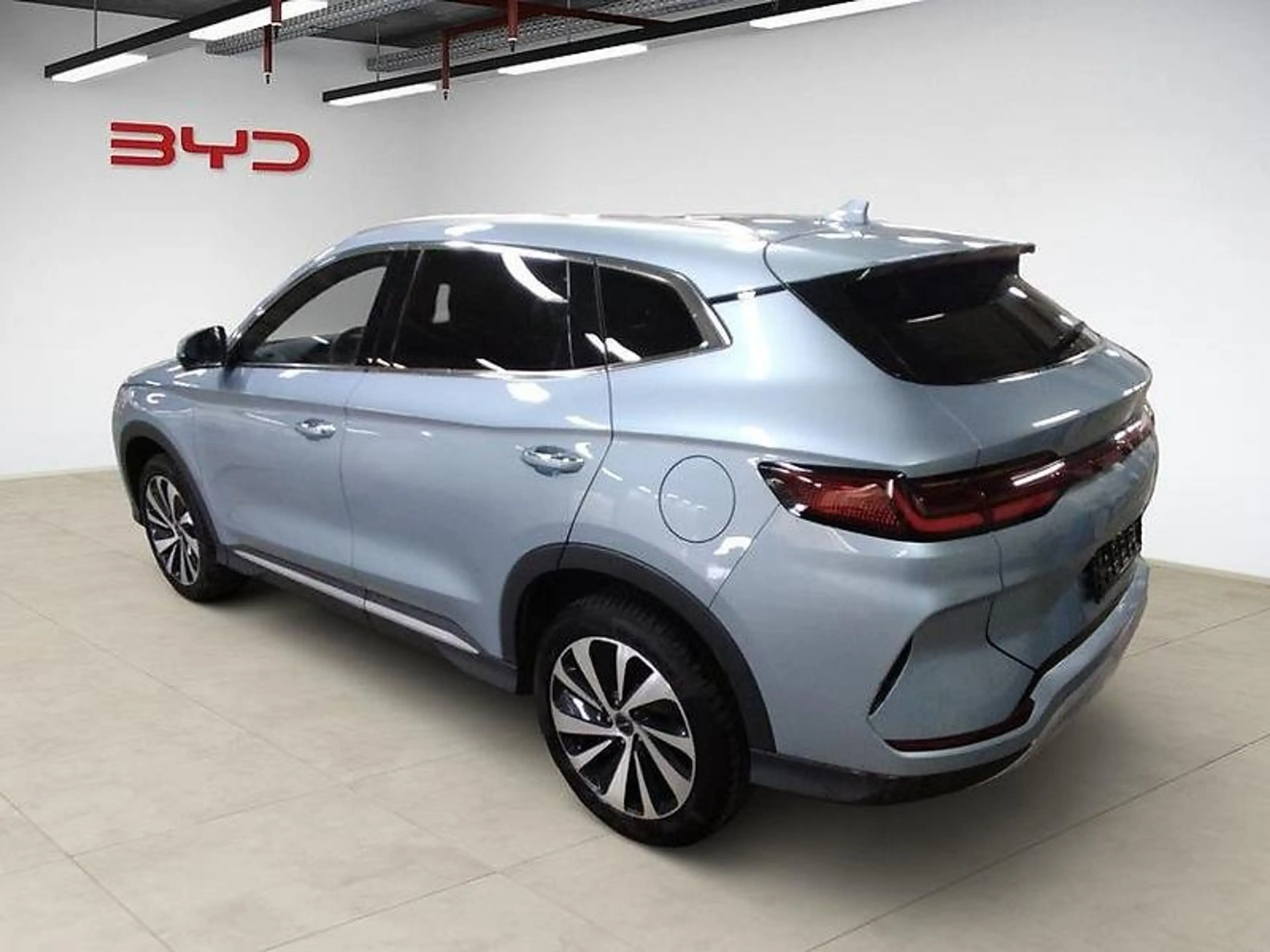 BYD Seal U DM-i 18.3 kWh FWD Boost 360°/ACC/Pano — photo 4