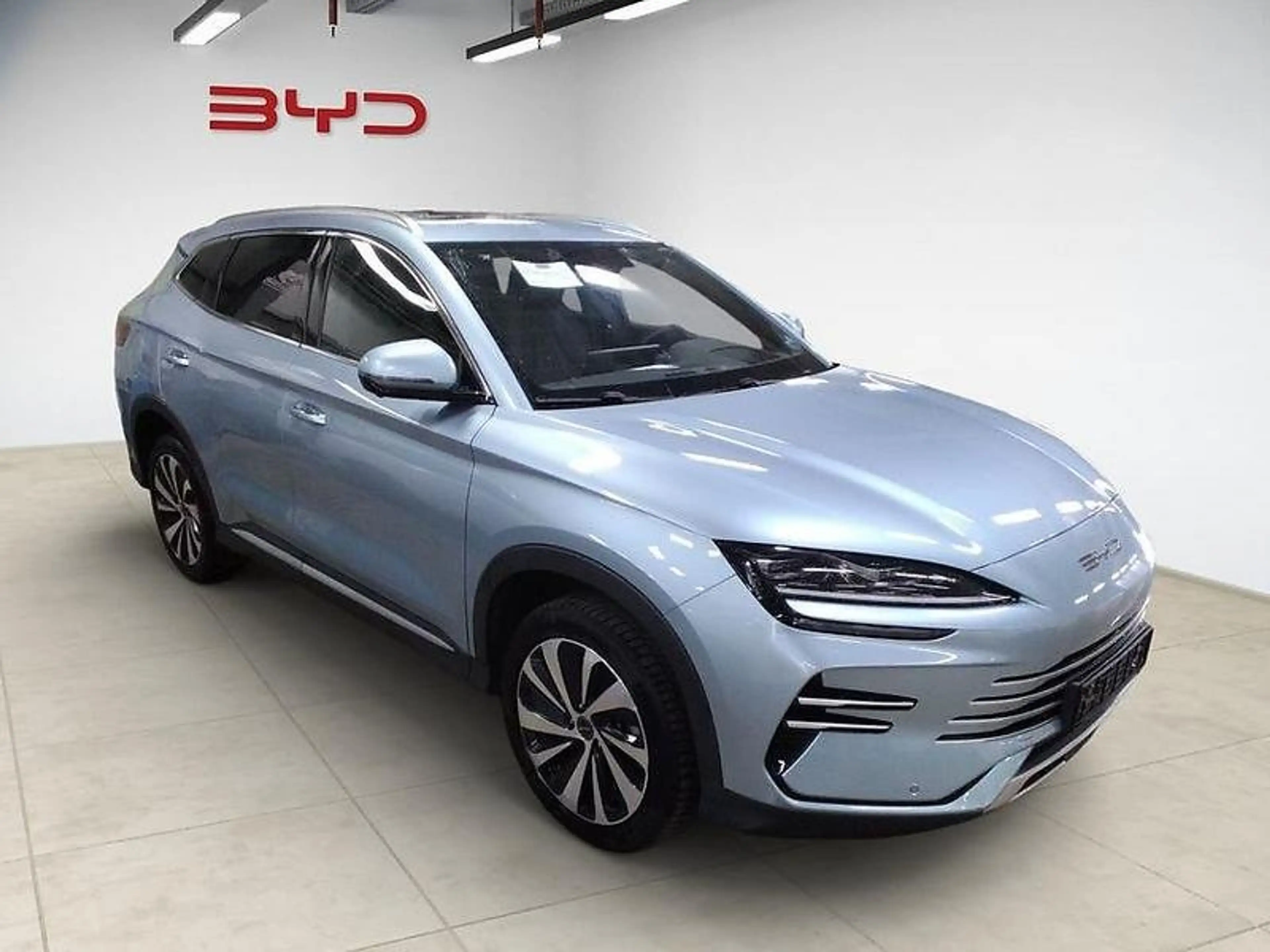 BYD Seal U DM-i 18.3 kWh FWD Boost 360°/ACC/Pano — photo 6