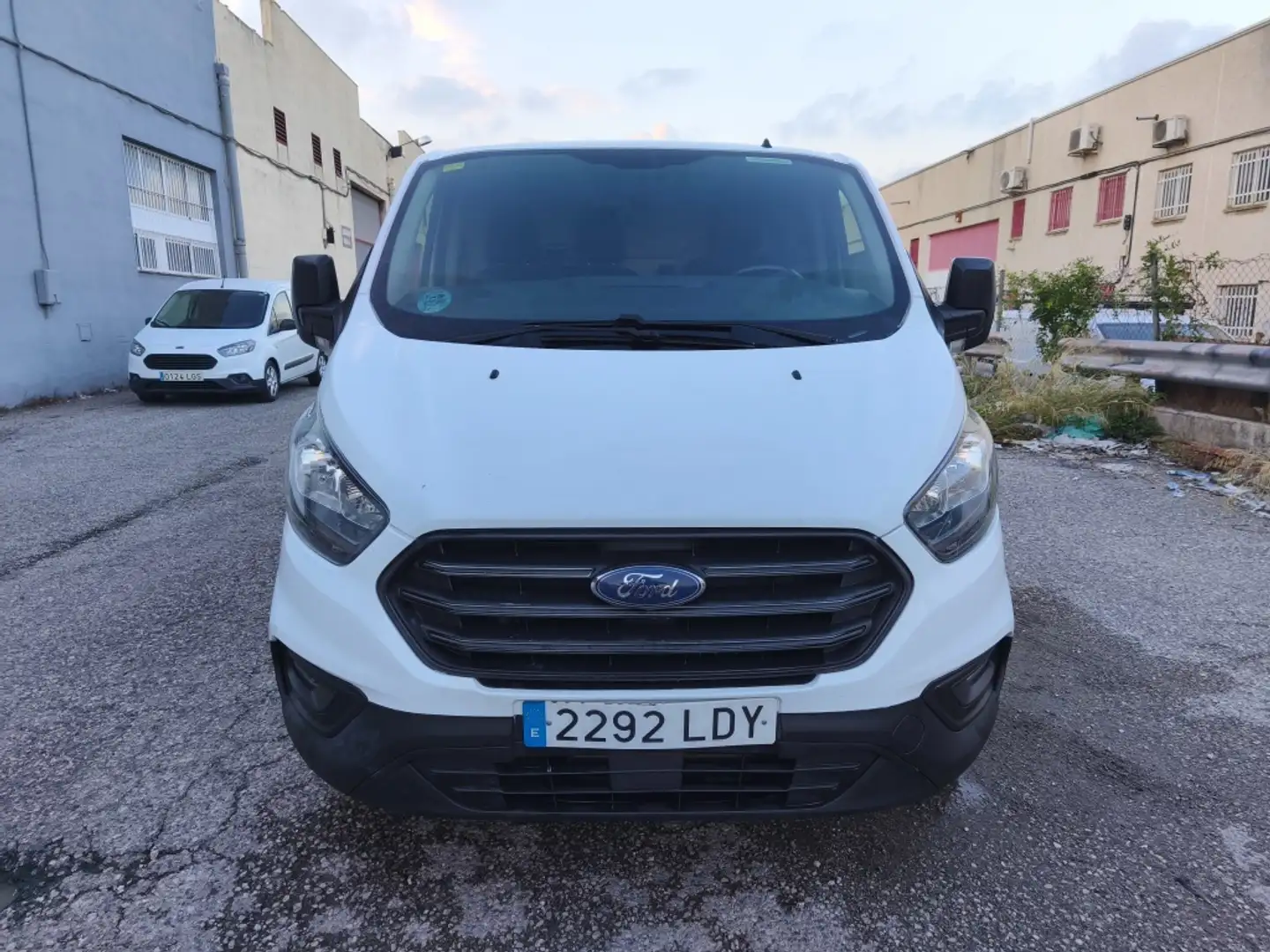 Ford Transit Custom FT 260 L1 Van Ambiente 105 Blanco - 1