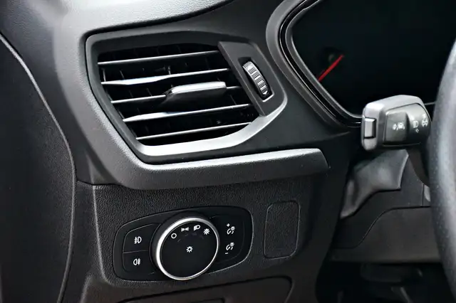 Ford Focus view 9