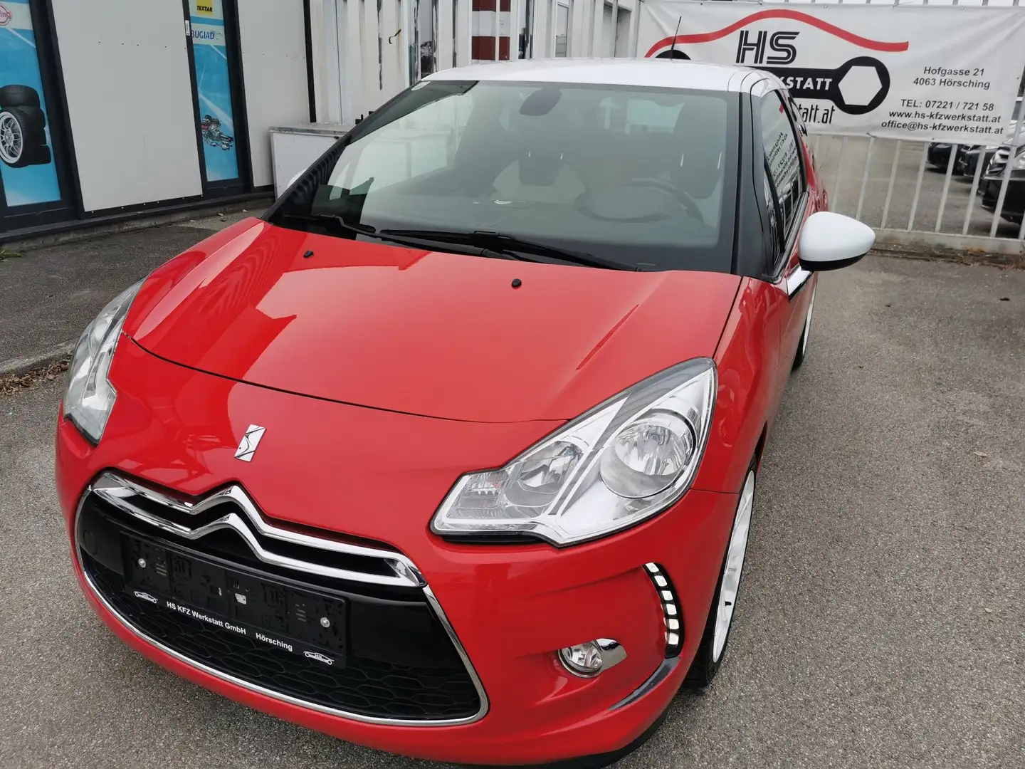 Citroen DS3 Limousine in Rot gebraucht in Hörsching für € 9 900,-