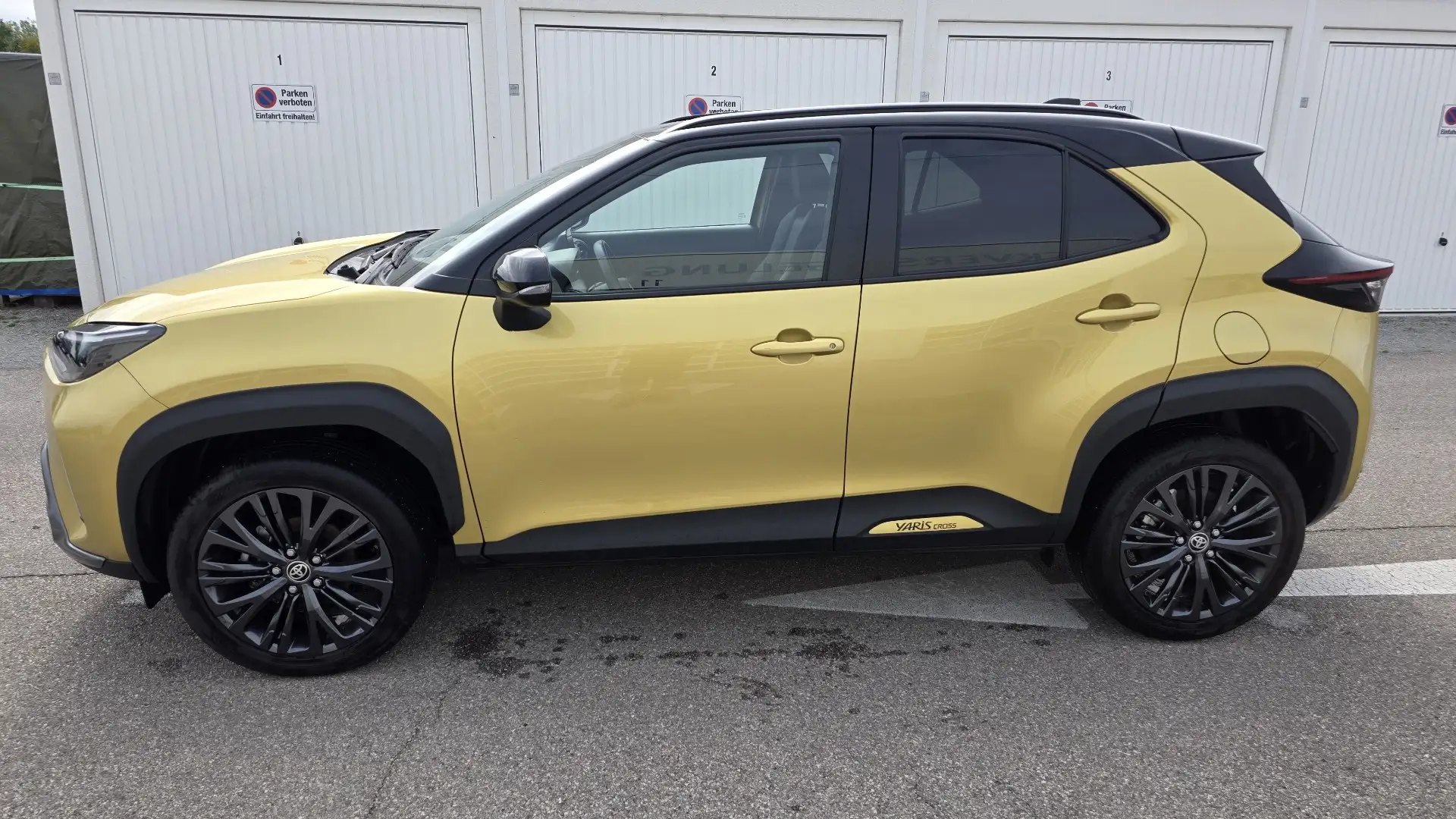 Toyota Yaris Cross 1,5 VVT-i Hybrid AWD Active Drive Aut. - 2