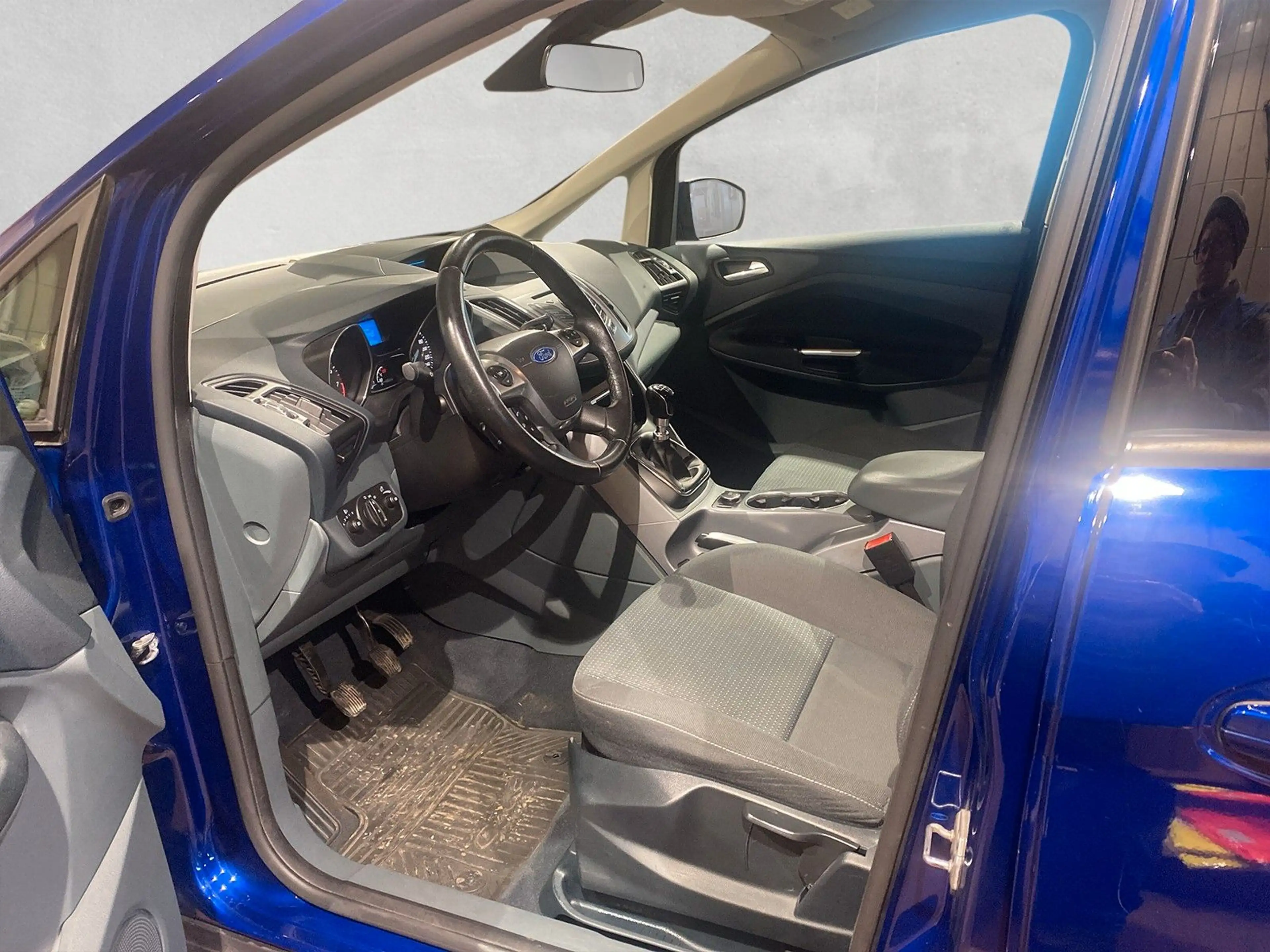 Ford Grand C-Max — photo 9