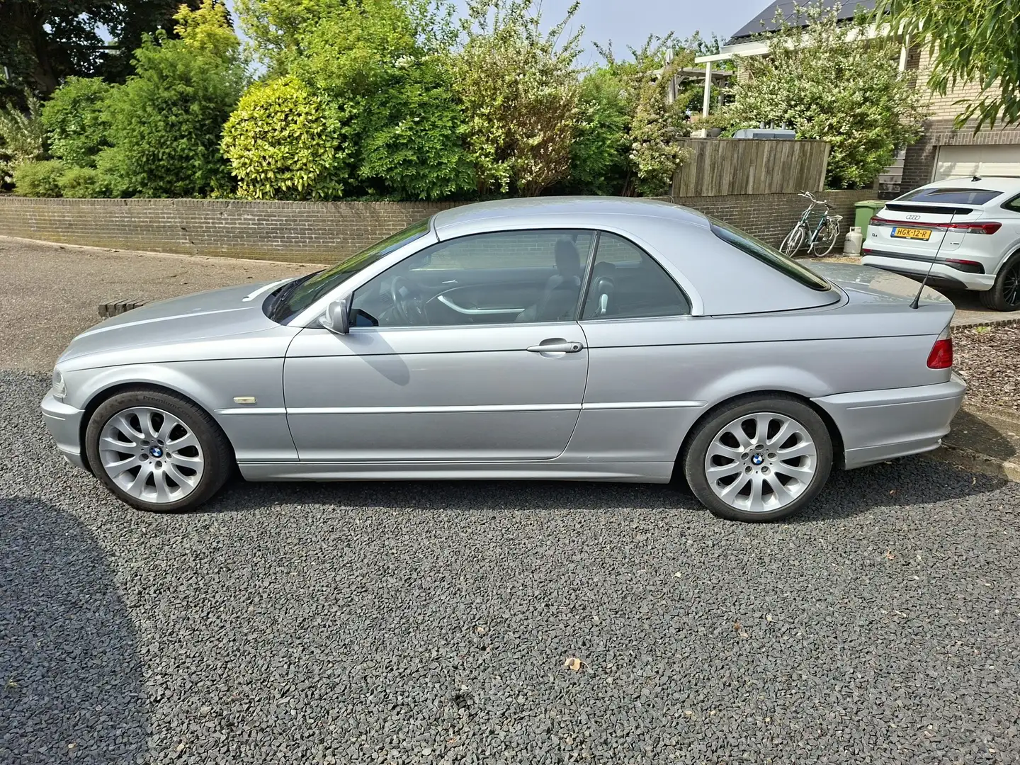 BMW 320 Ci - 2