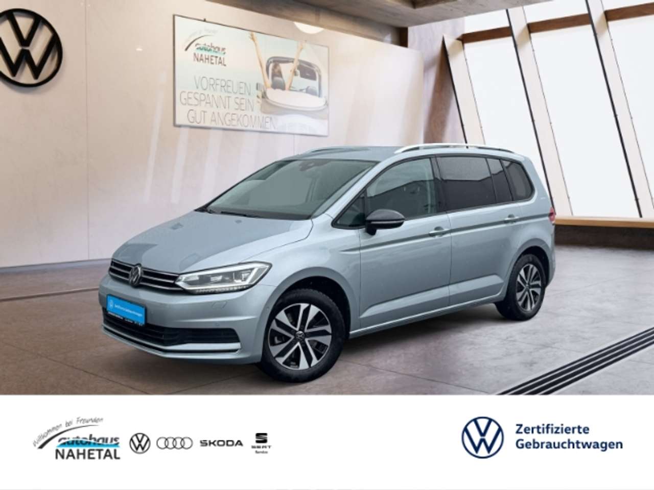 Volkswagen Touran — Volkswagen Touran 2.0 TDI DSG Energy LED NAVI 16'' AHK ACC APP-CONNE
