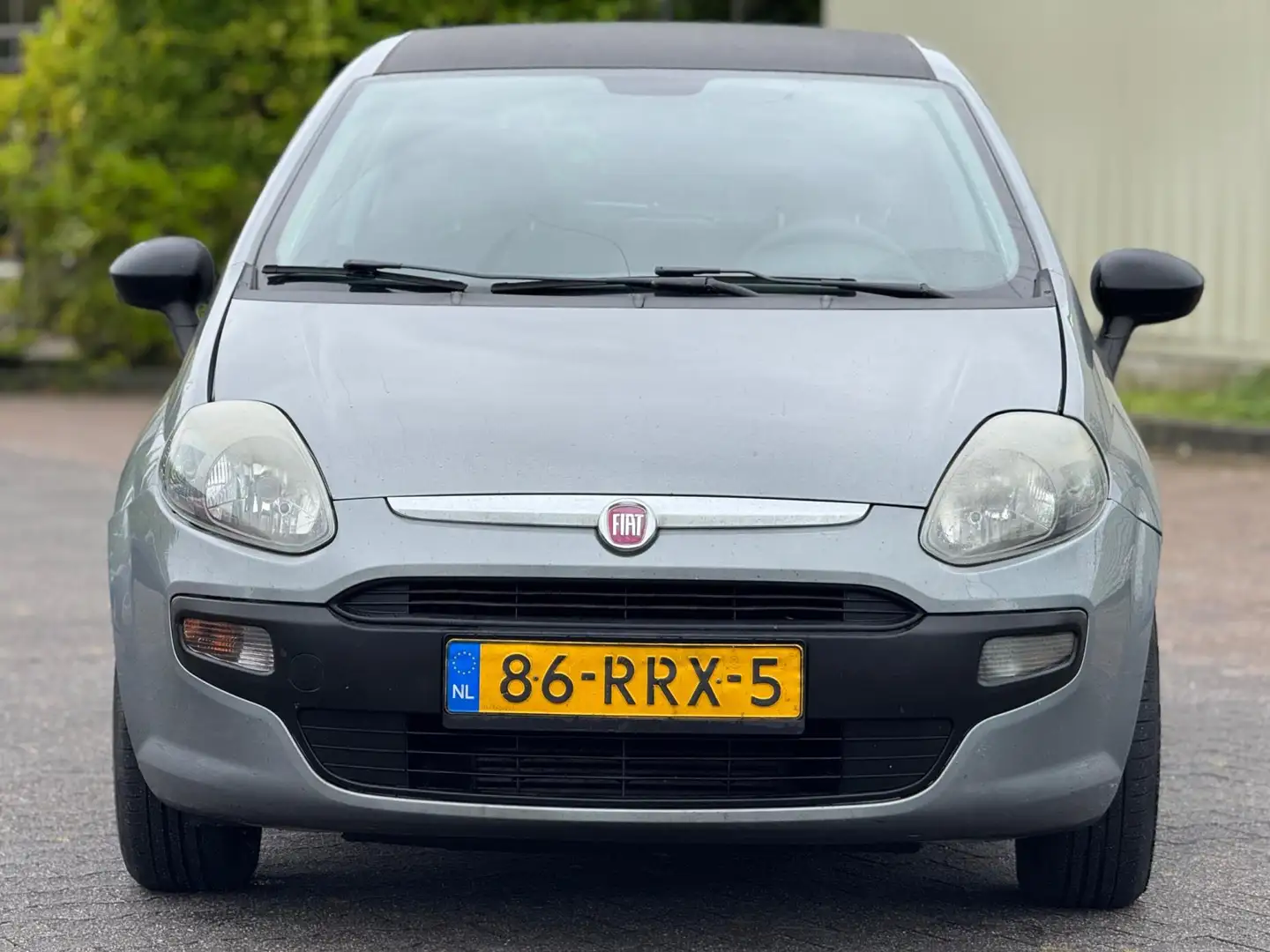 Fiat Punto Evo 1.3 M-Jet Dynamic | Navigatie | Bluethooth | Airco Grijs - 2