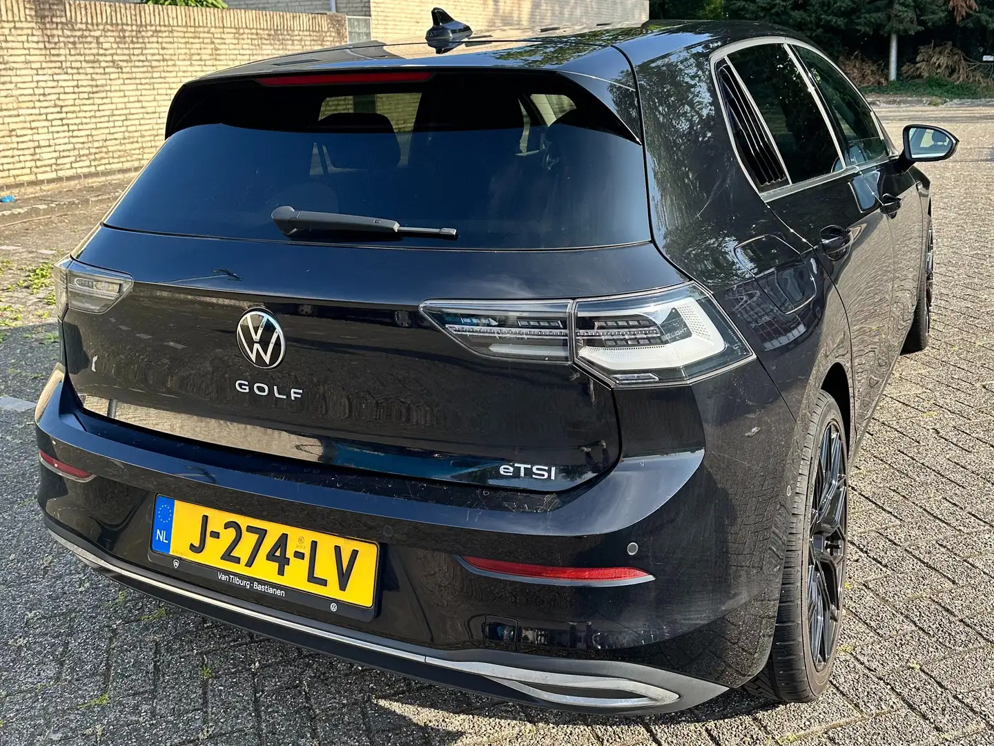 Volkswagen Golf Golf 8 - 1.5 eTSI - Style - Black edition Zwart - 2