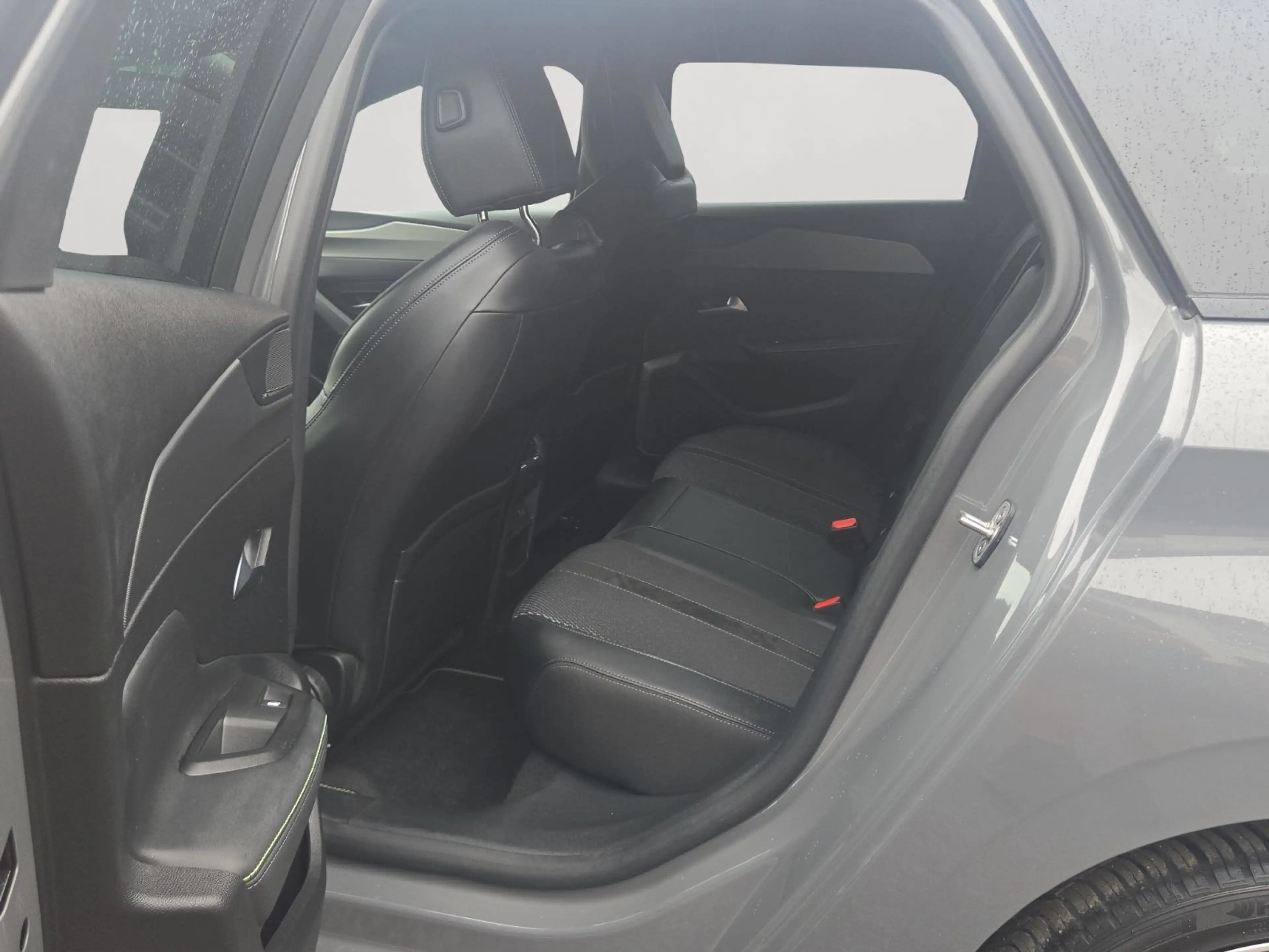 Peugeot 308 SW GT Focal/Virtual/T-Leder/Kam+2xPDC/LED+++ — photo 11