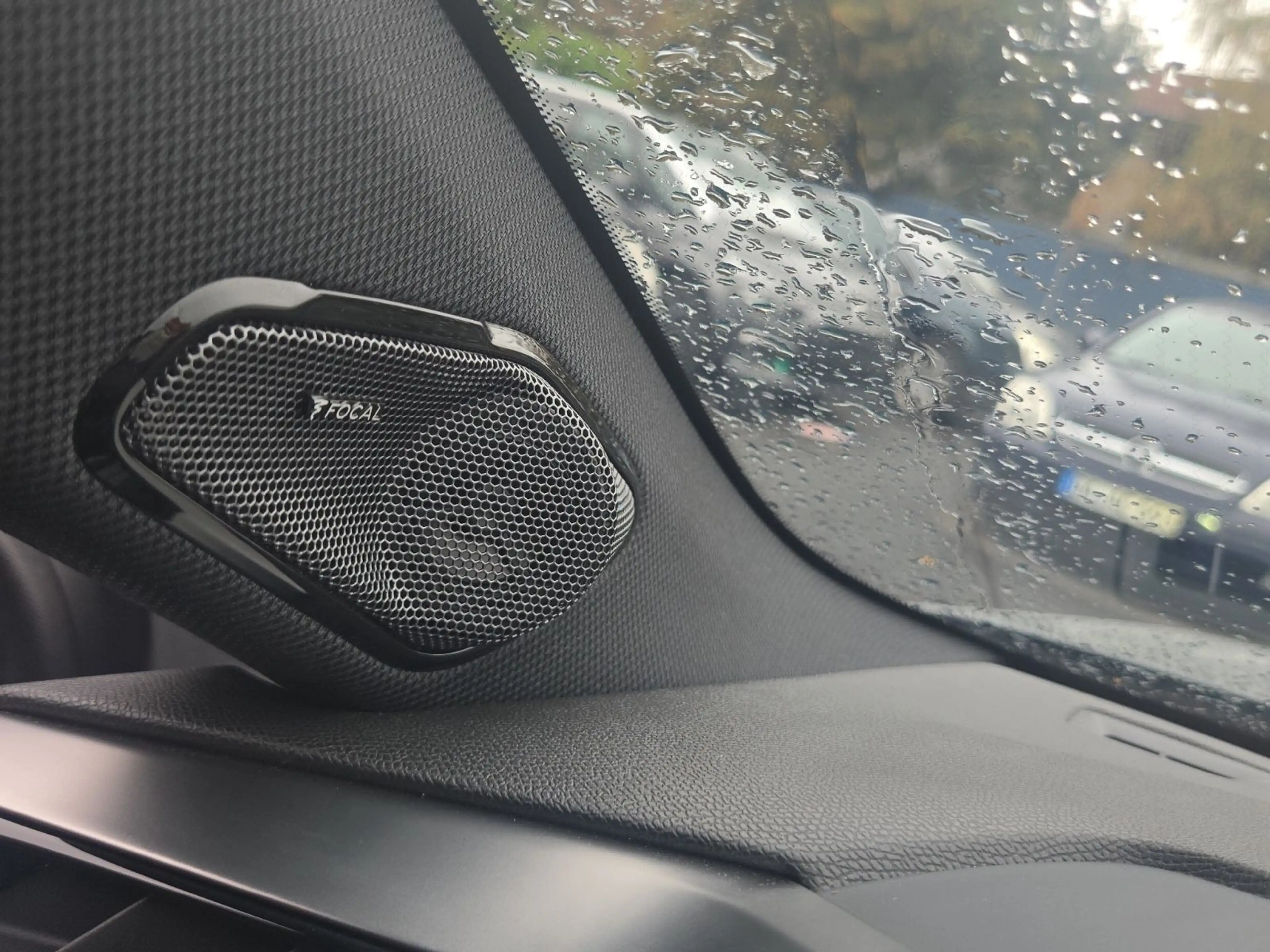Peugeot 308 SW GT Focal/Virtual/T-Leder/Kam+2xPDC/LED+++ — photo 15