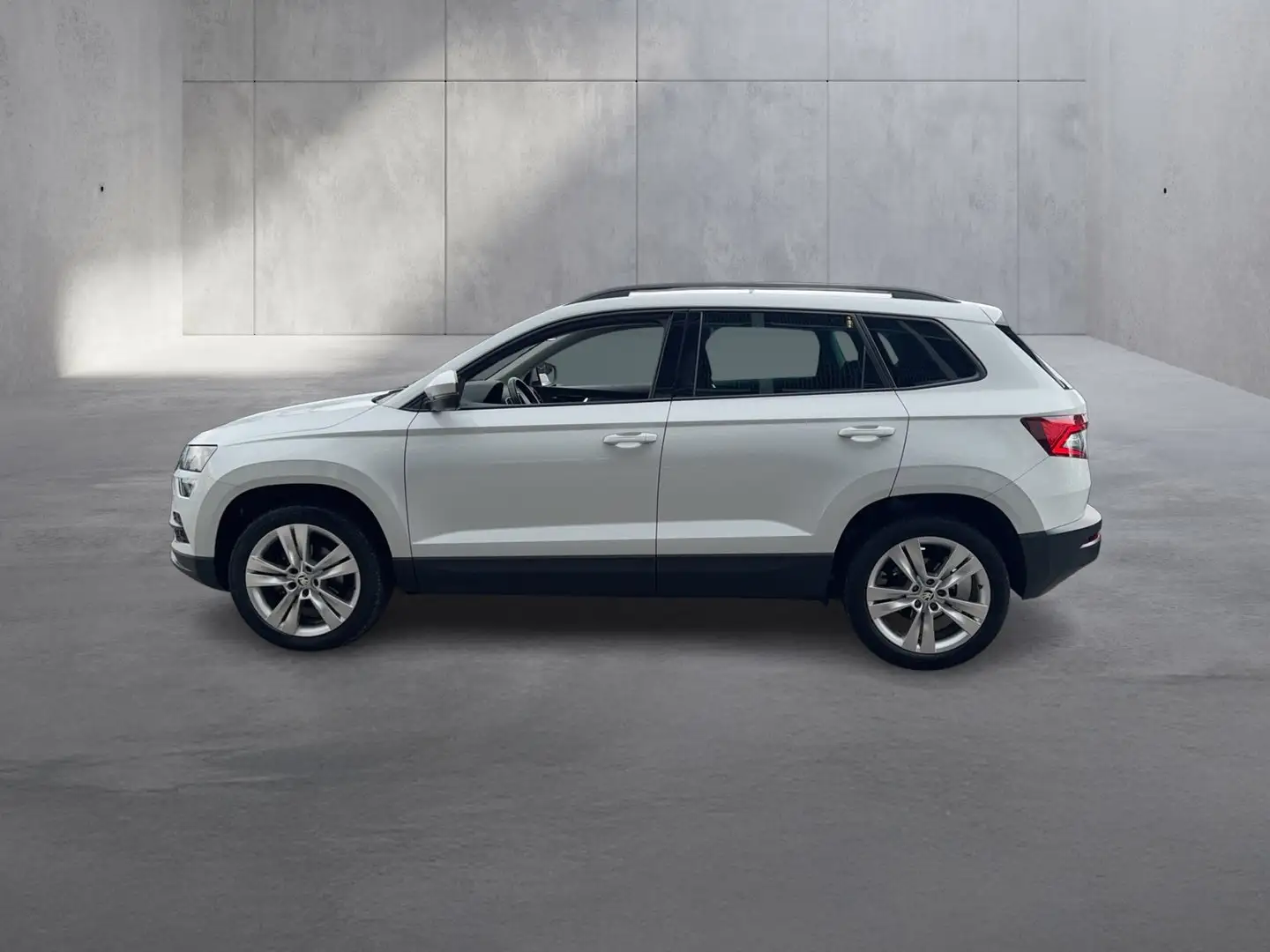 Skoda Karoq Style SC TDI DSG Weiß - 2