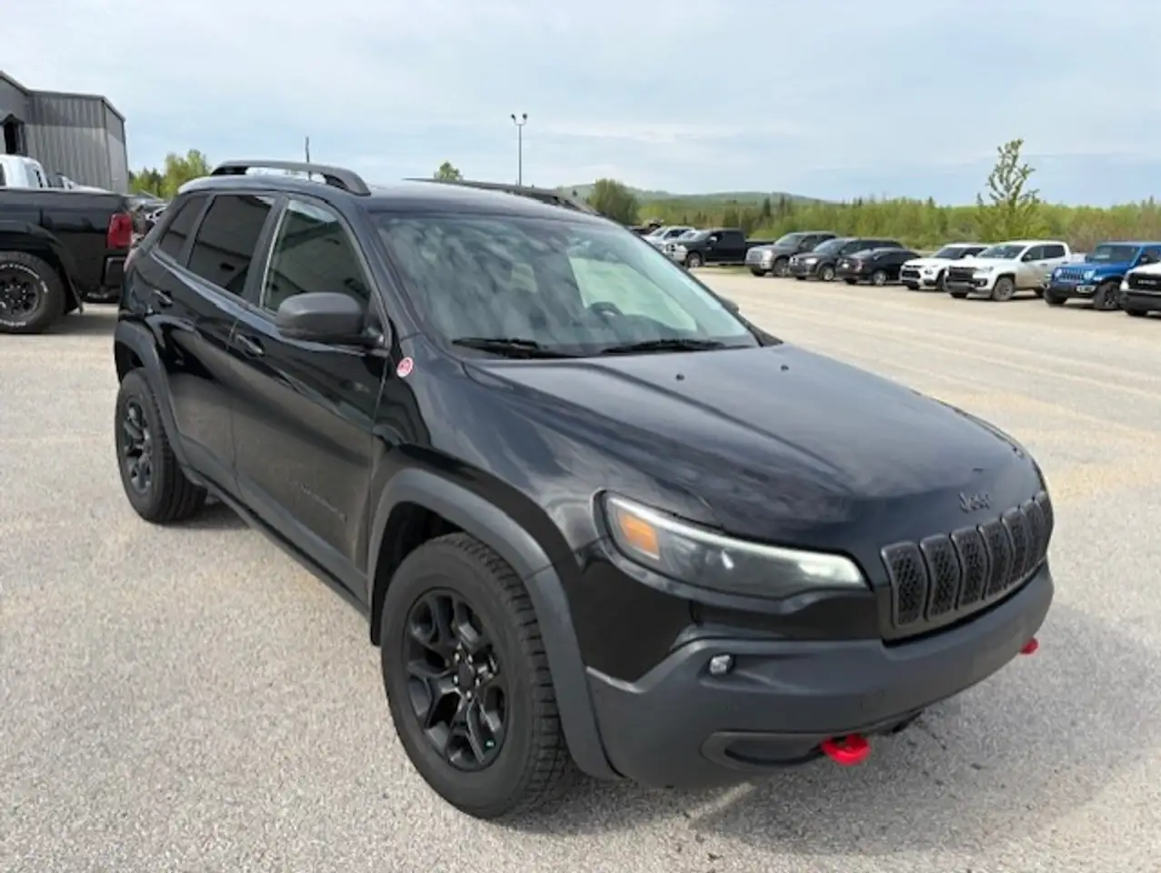 Jeep Cherokee снимка Jeep Cherokee