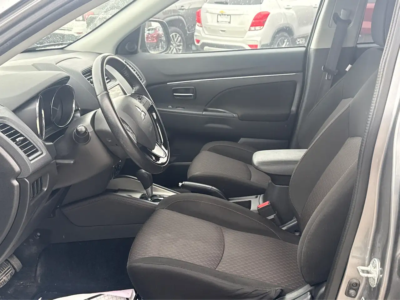 Mitsubishi RVR снимка Mitsubishi RVR