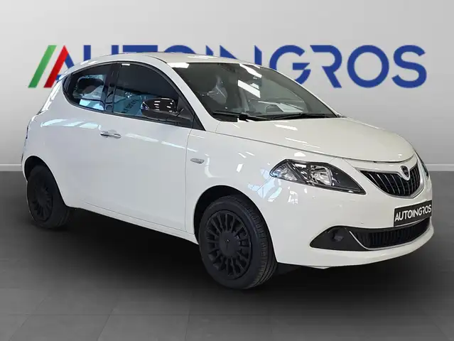 Lancia Ypsilon Ypsilon III 2021 1.0 firefly hybrid Silver s