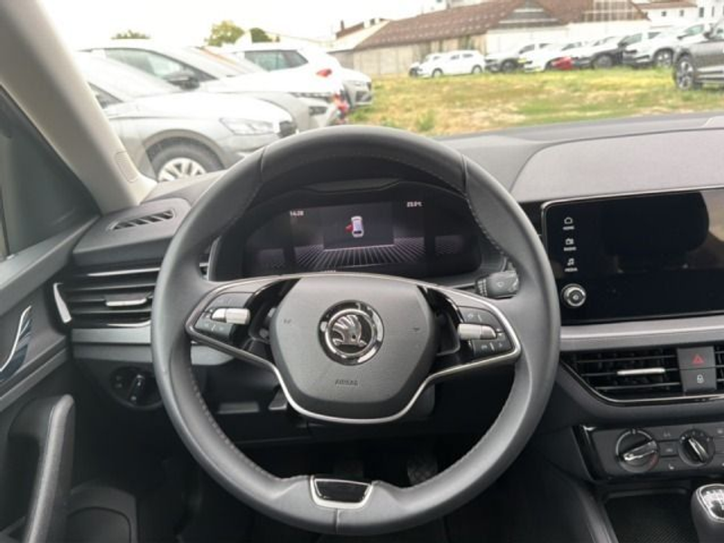 Skoda Scala Essence 1,0 TSI 70 kW 5-Gang mech. — photo 10