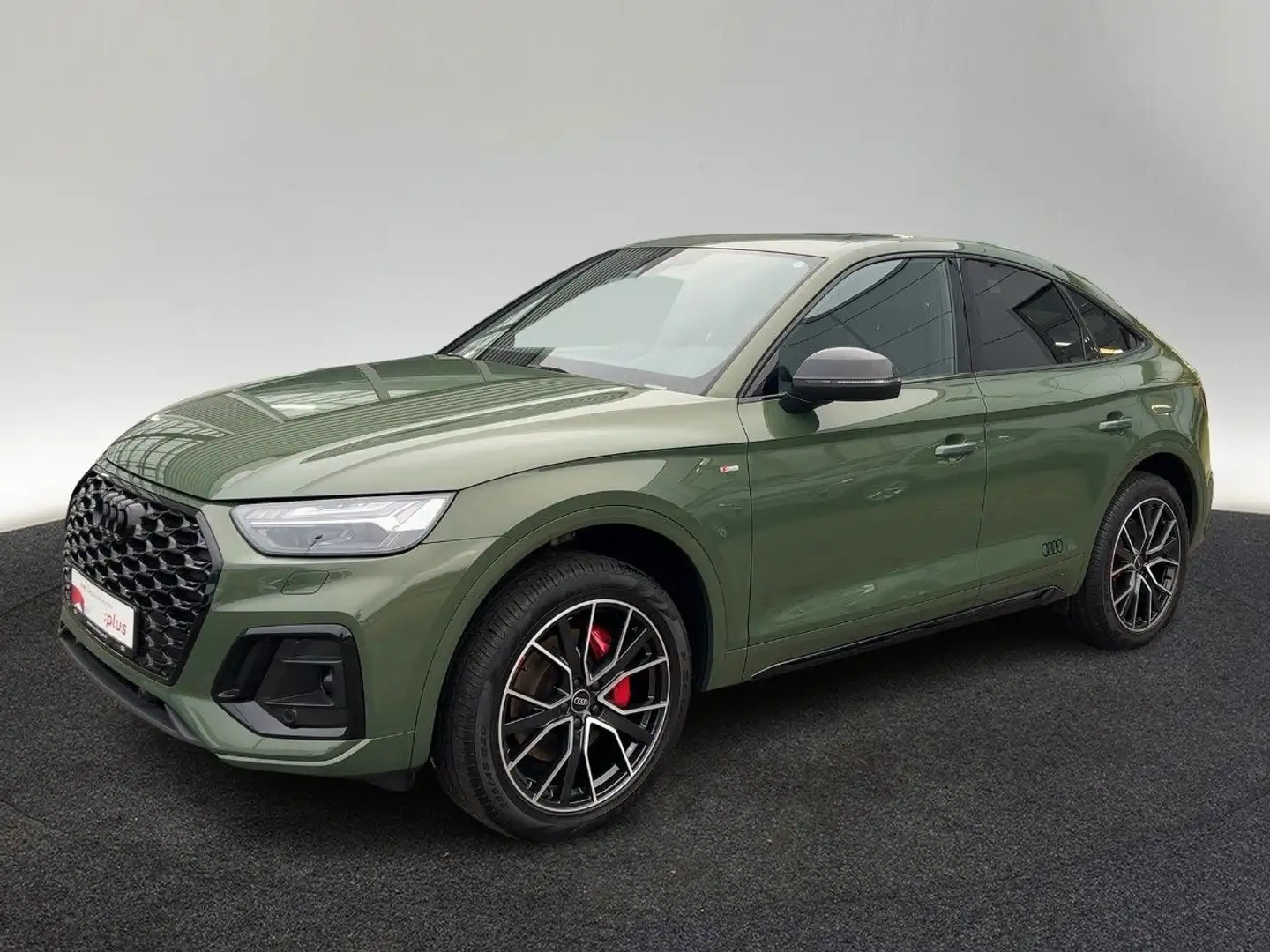Audi Q5 55 TFSI e S line quattro S tronic P Grün - 2