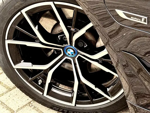 BMW M view 13