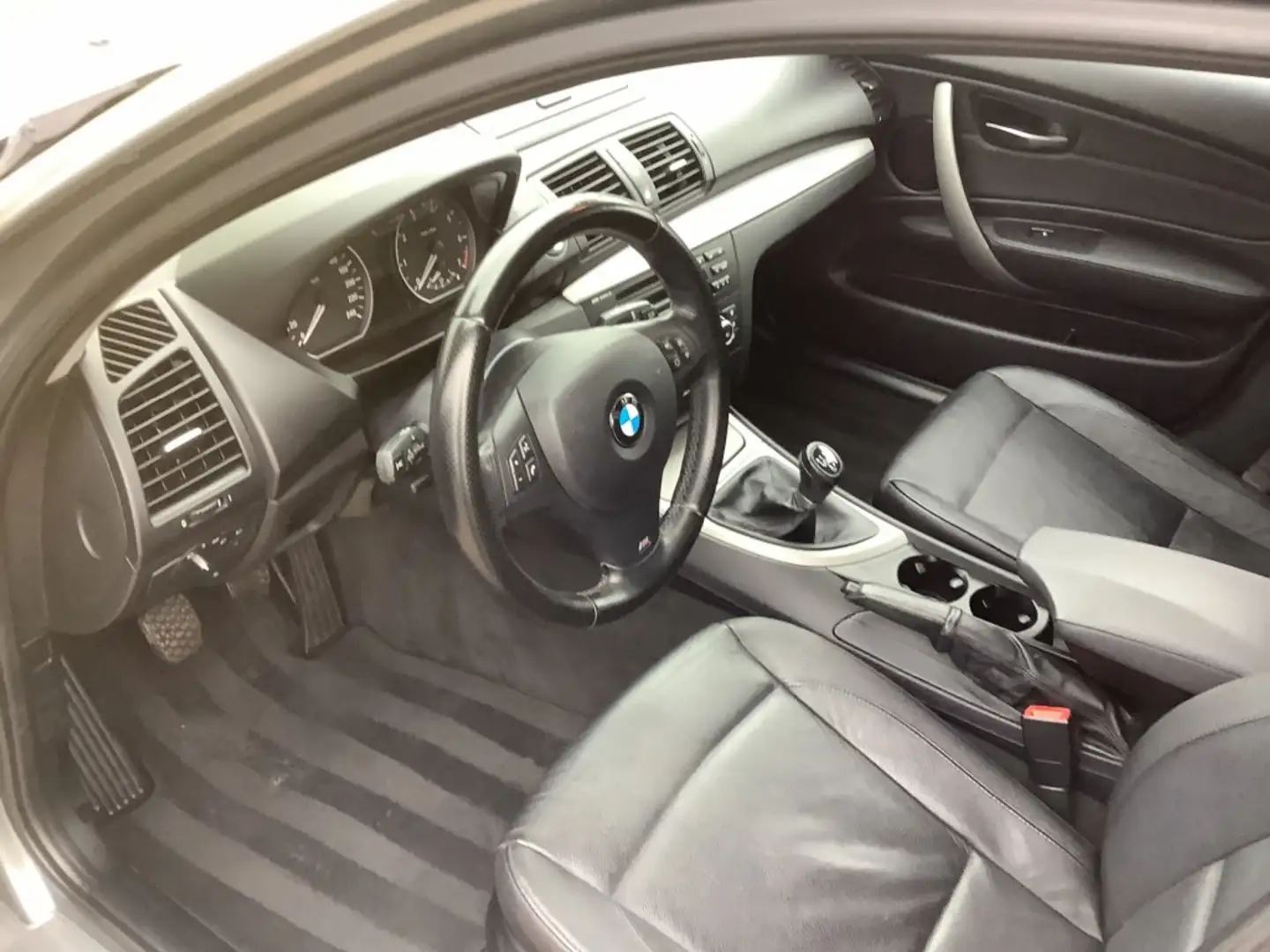 BMW 116I gereviseerde motor Grijs - 2