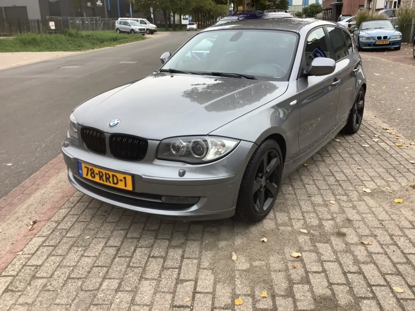 BMW 116I gereviseerde motor Grijs - 1