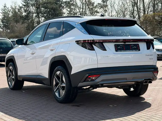 Hyundai Tucson view 4
