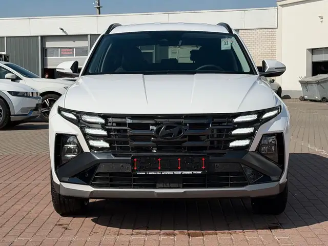 Hyundai Tucson view 2