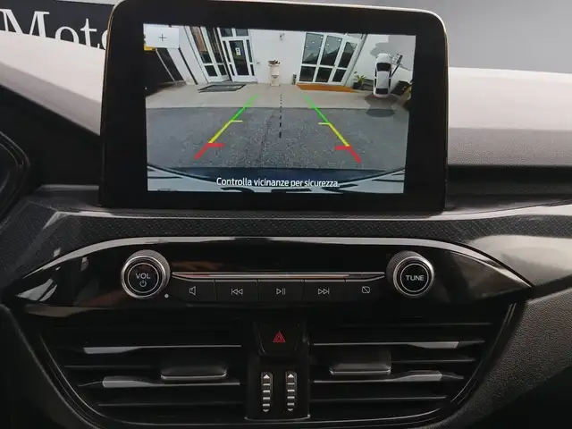 Ford Kuga view 14