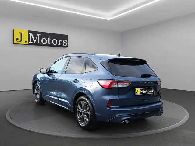 Ford Kuga view 3