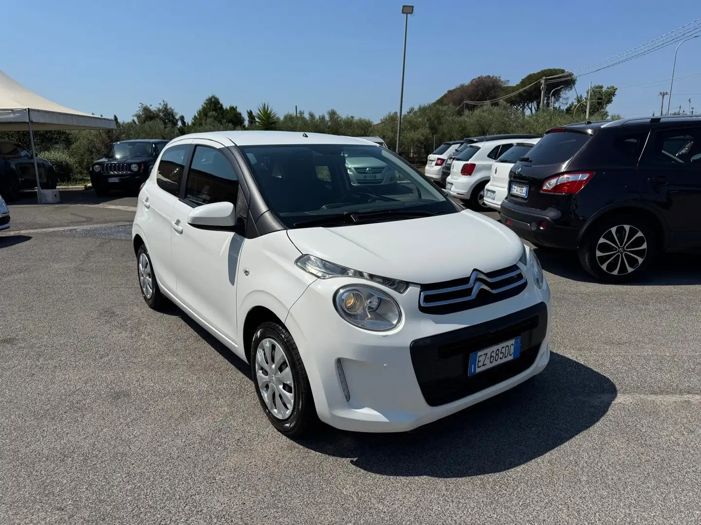 Citroen C1 C11.0 VTI BENZINA 68CV 5 PORTE SHINE 2015 Bianco - 2