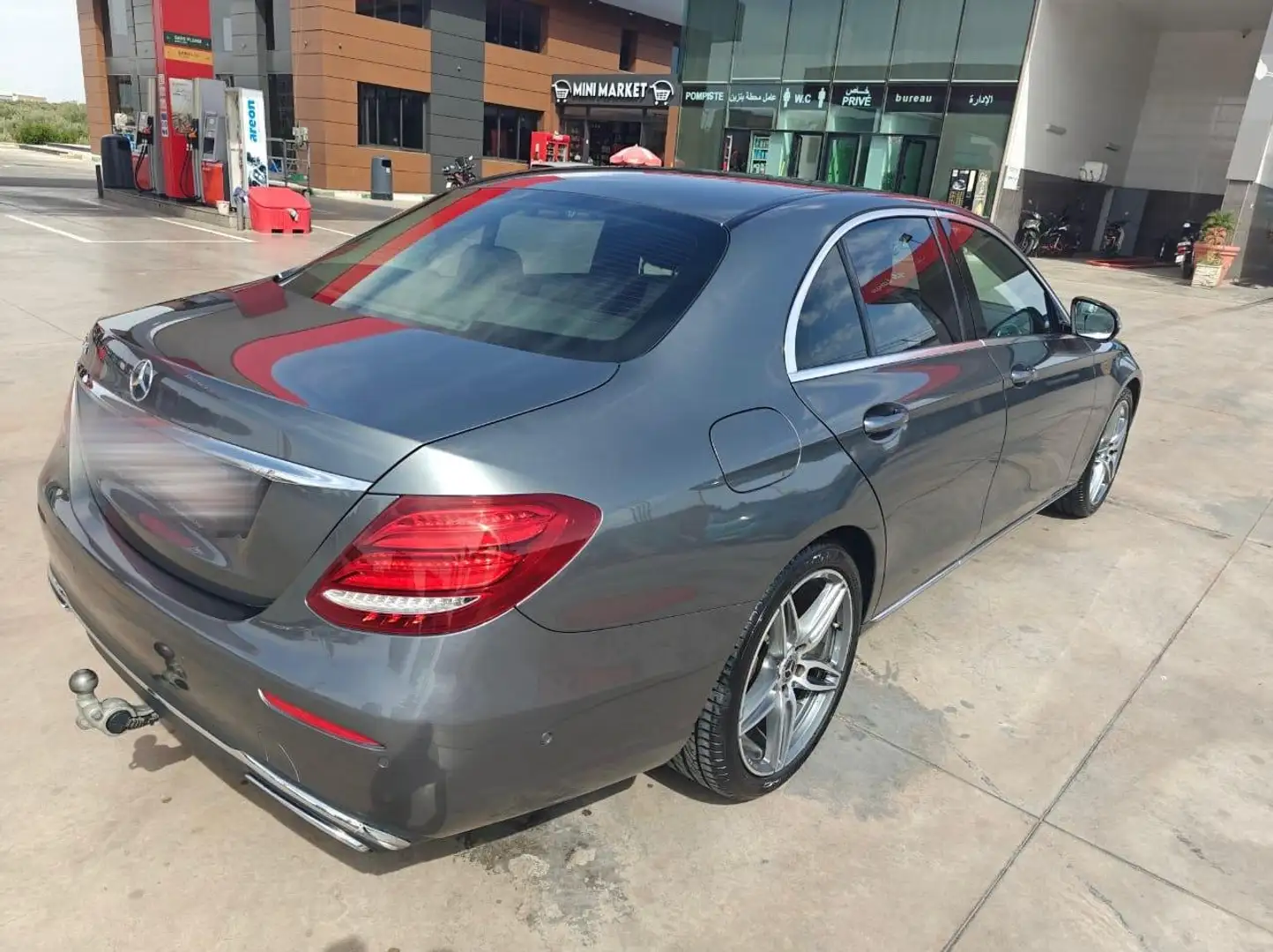Mercedes-Benz E 220 E 220 d Technology Edition Gris - 1