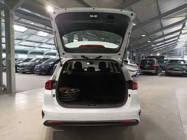 Kia Ceed view 6